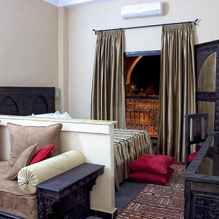 אוארצאצטה Hotel Azoul מראה חיצוני תמונה