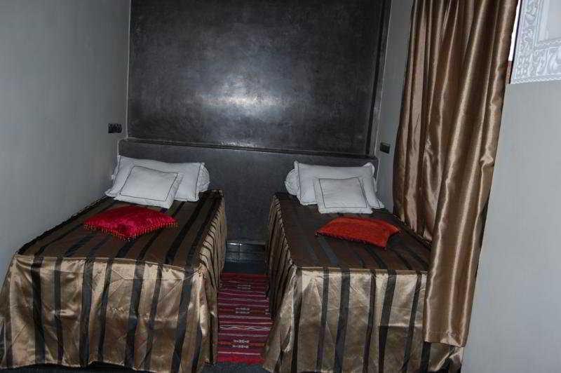 אוארצאצטה Hotel Azoul מראה חיצוני תמונה