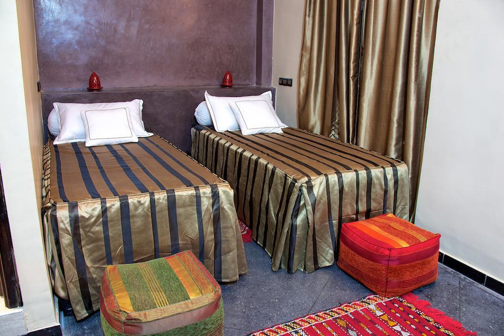 אוארצאצטה Hotel Azoul מראה חיצוני תמונה