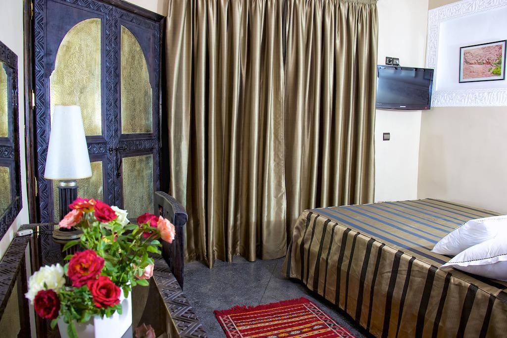 אוארצאצטה Hotel Azoul מראה חיצוני תמונה